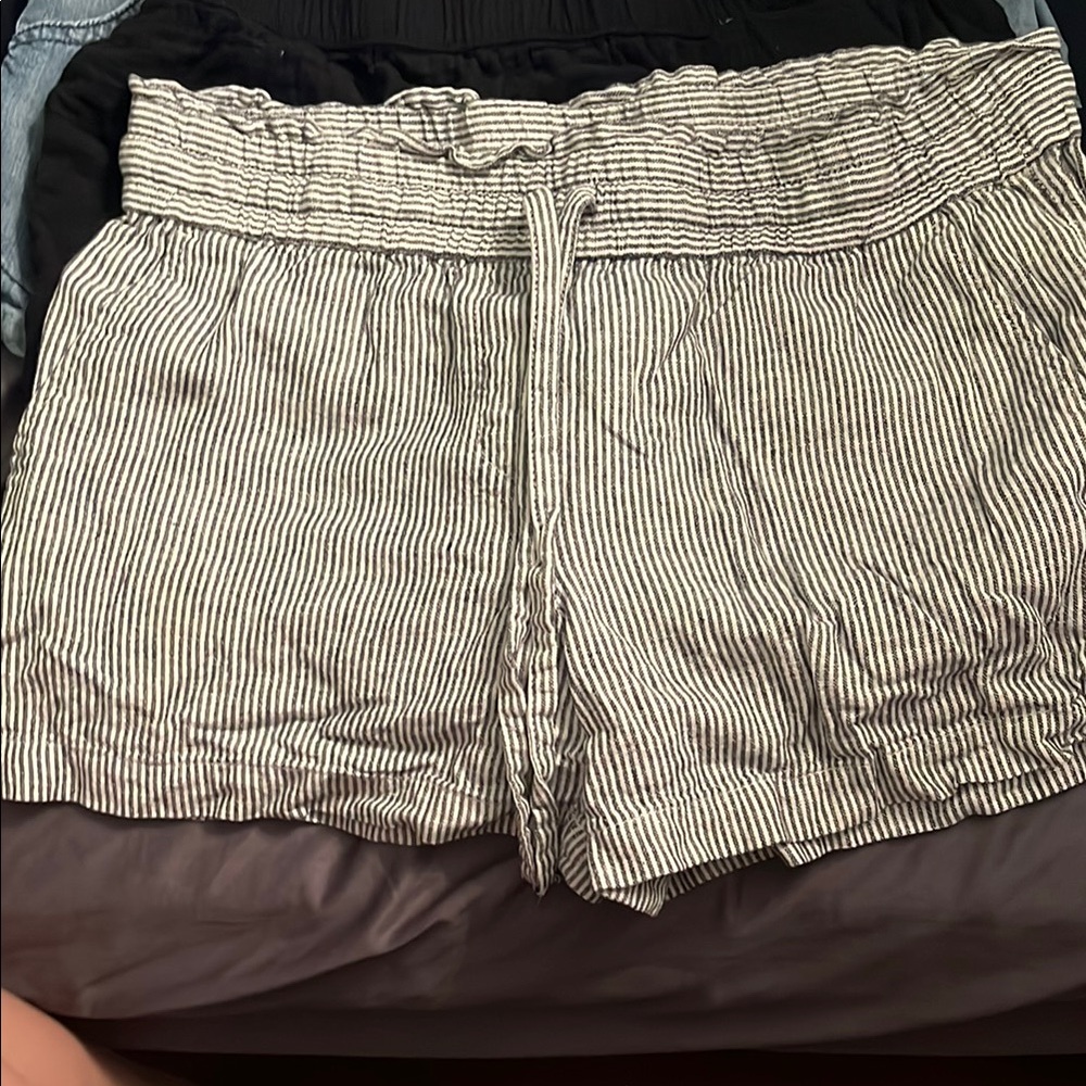 Stylish Assorted Shorts Collection - Picture 2 of 11